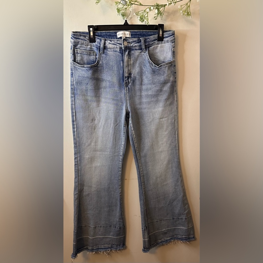 Blakeley | Light-Wash Flare Leg Jean
